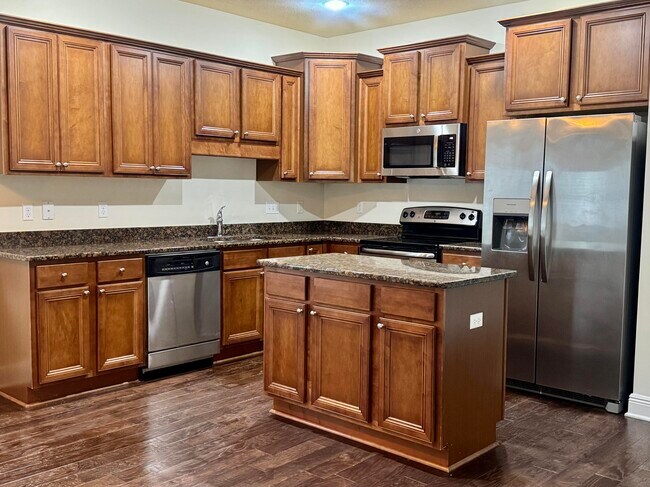 Building Photo - 256 Cocobolo Dr