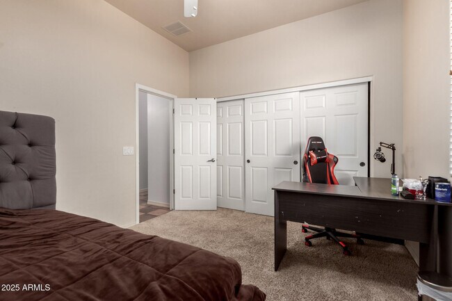 Building Photo - 3438 W Little Hopi Dr