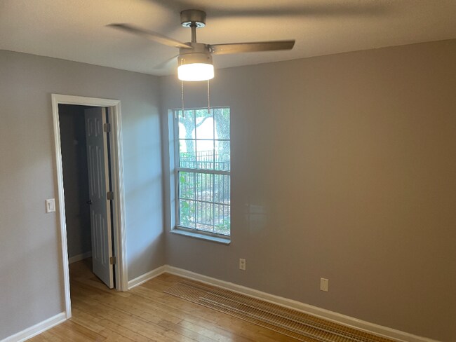 Building Photo - 3706 Sanctuary Way N