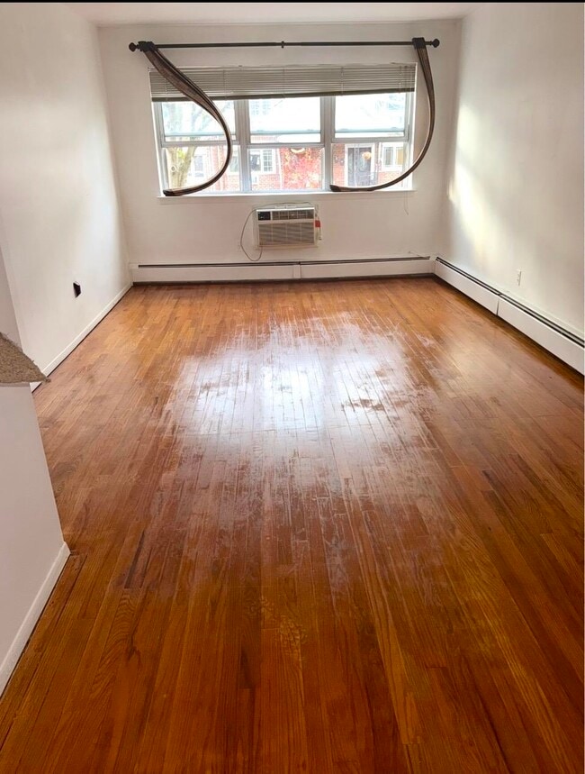 Building Photo - 24 Sunset Ave