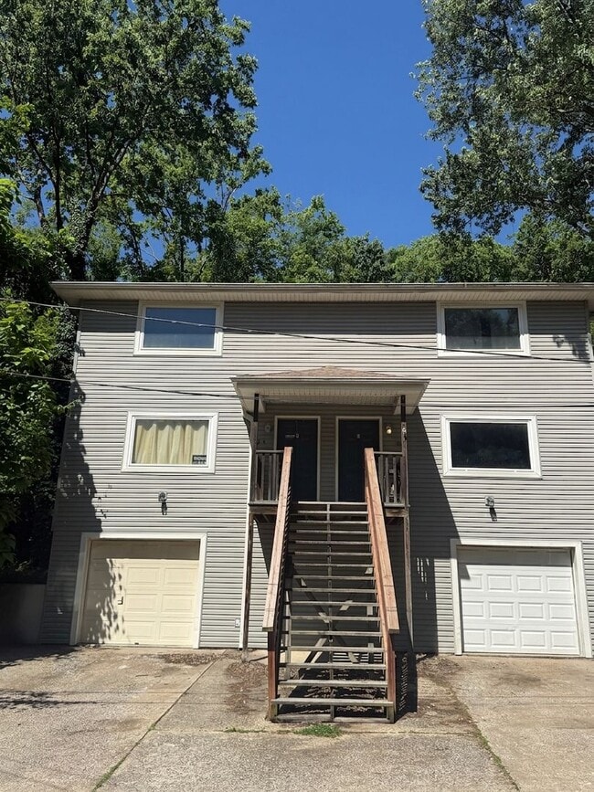 Building Photo - 1004 West St