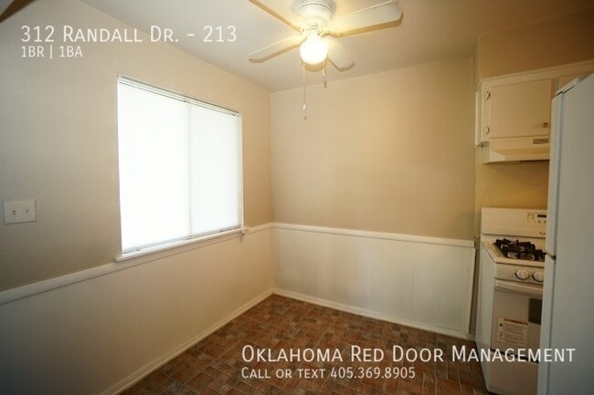 Building Photo - 312 Randall Dr