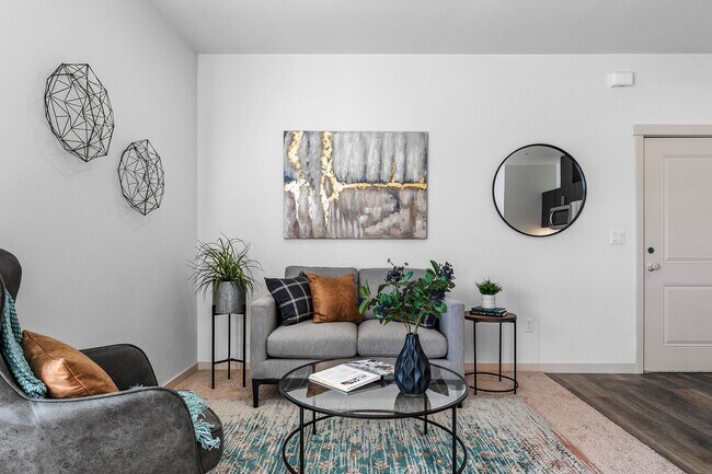 Building Photo - Kingwood Lofts 1 bedroom