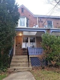 Building Photo - 3829 Calvert St NW