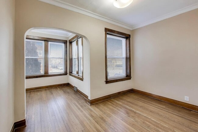 Building Photo - 3920 N Austin Ave