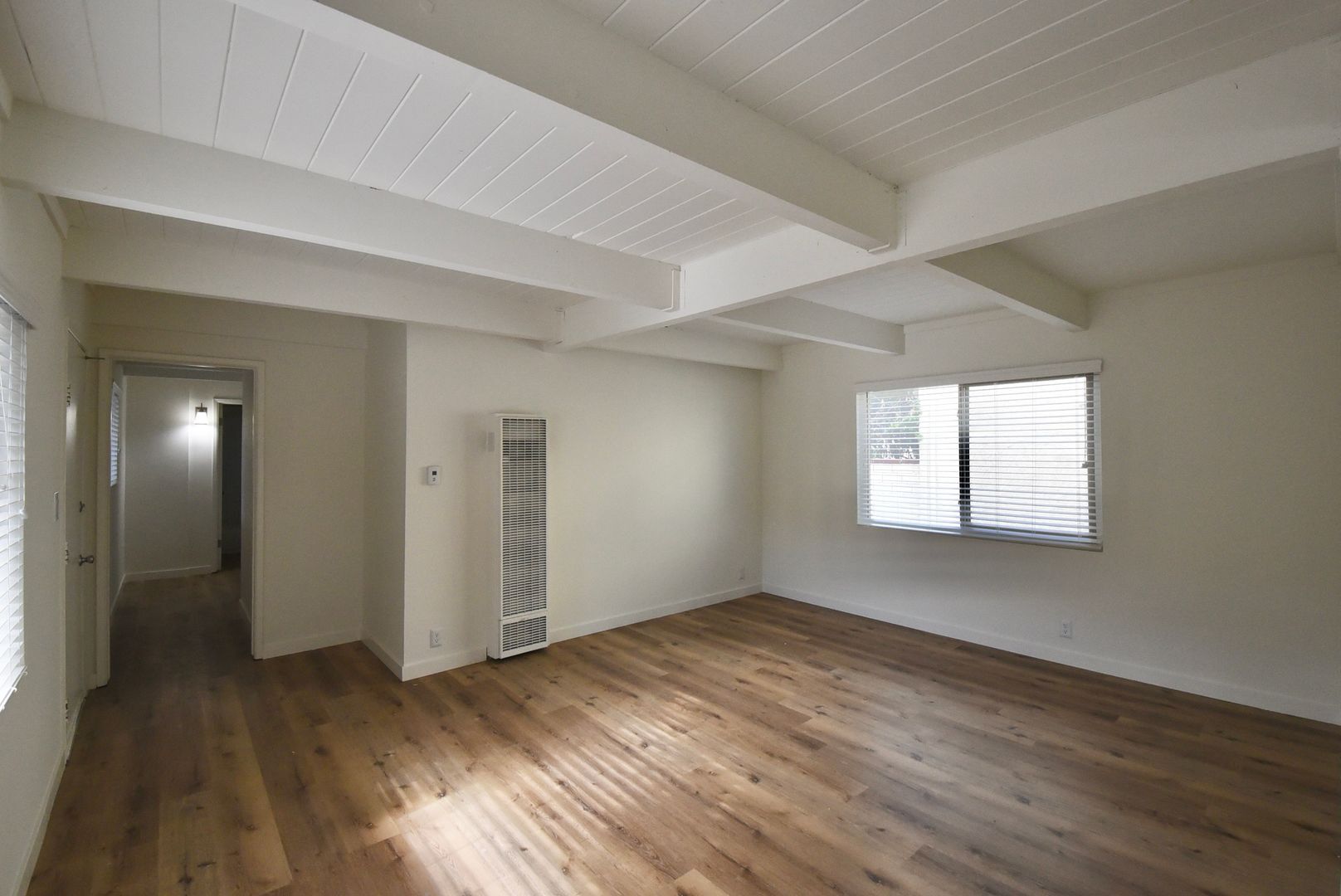 Building Photo - 6125 Whitsett Ave