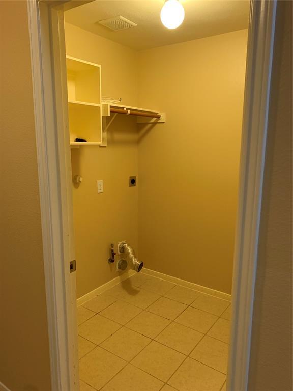 Building Photo - 5429 Lilac Grove Ln