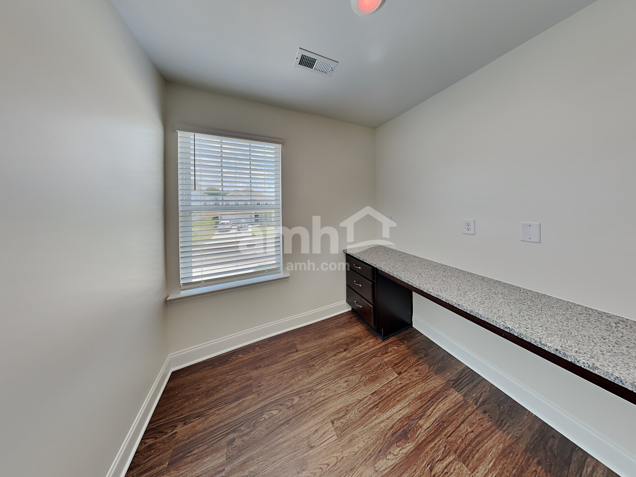 Building Photo - 109 Garrison Grv Ct