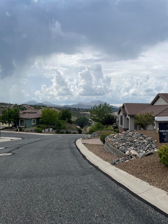 Building Photo - 1611 Cloudstone Dr