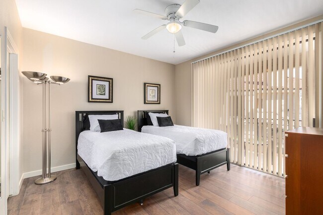Building Photo - Resort-Style Living in the Heart of Scotts...