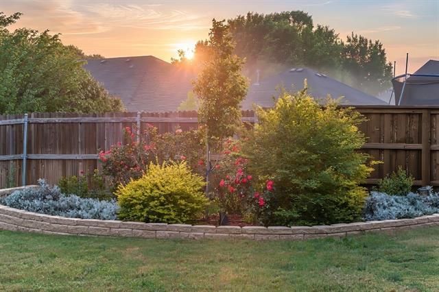 Building Photo - 1020 Breeders Cup Dr