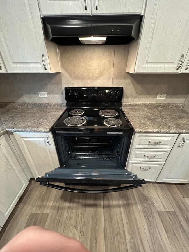 Building Photo - 211 Wauka Ridge Rd