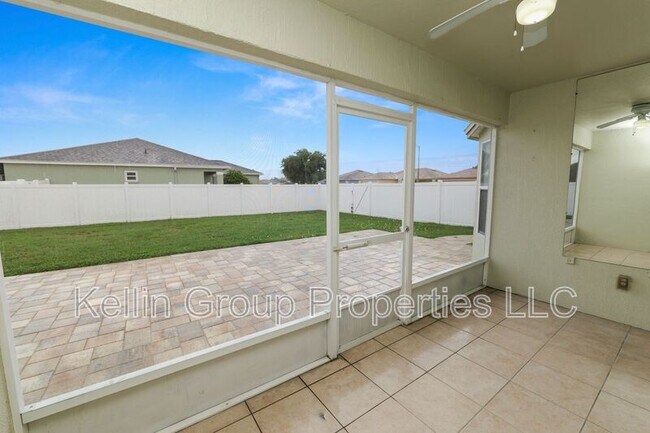 Building Photo - 3284 Sanoma Dr