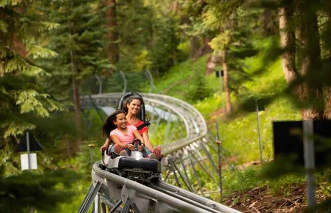 Building Photo - 611 S Monarch St