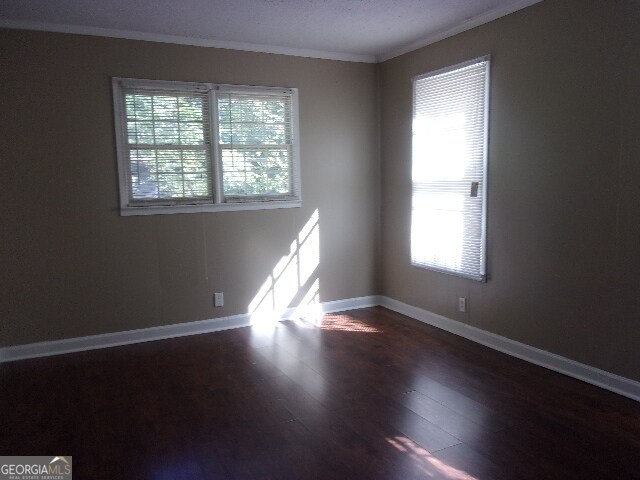 Building Photo - 587 Hope St SW