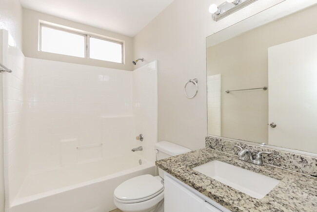 Building Photo - 5337 N Padero Dr