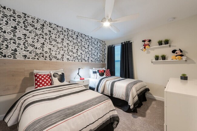 Building Photo - 4821 Kings Castle Cir