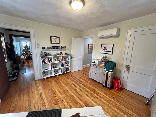 Building Photo - 39 Highland Ave