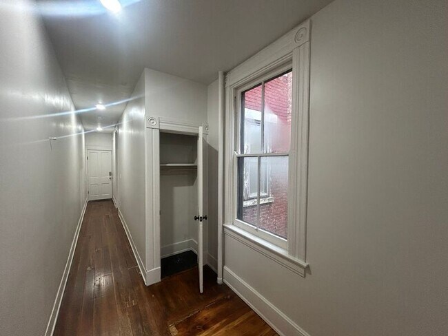 Building Photo - 920 Washington Ave