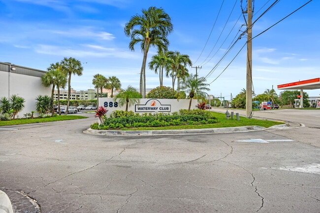 Building Photo - 200 Waterway Dr S