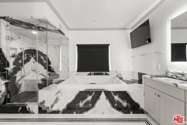 Building Photo - 22405 Calipatria Dr