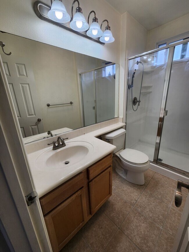 Building Photo - COMING SOON!  Clean Upstairs Unit In Convenient Location- Close to SDSU!