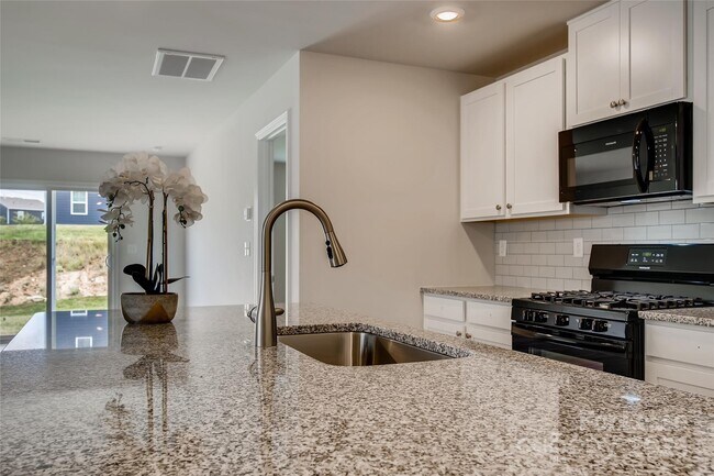 Building Photo - 3113 Treyson Dr