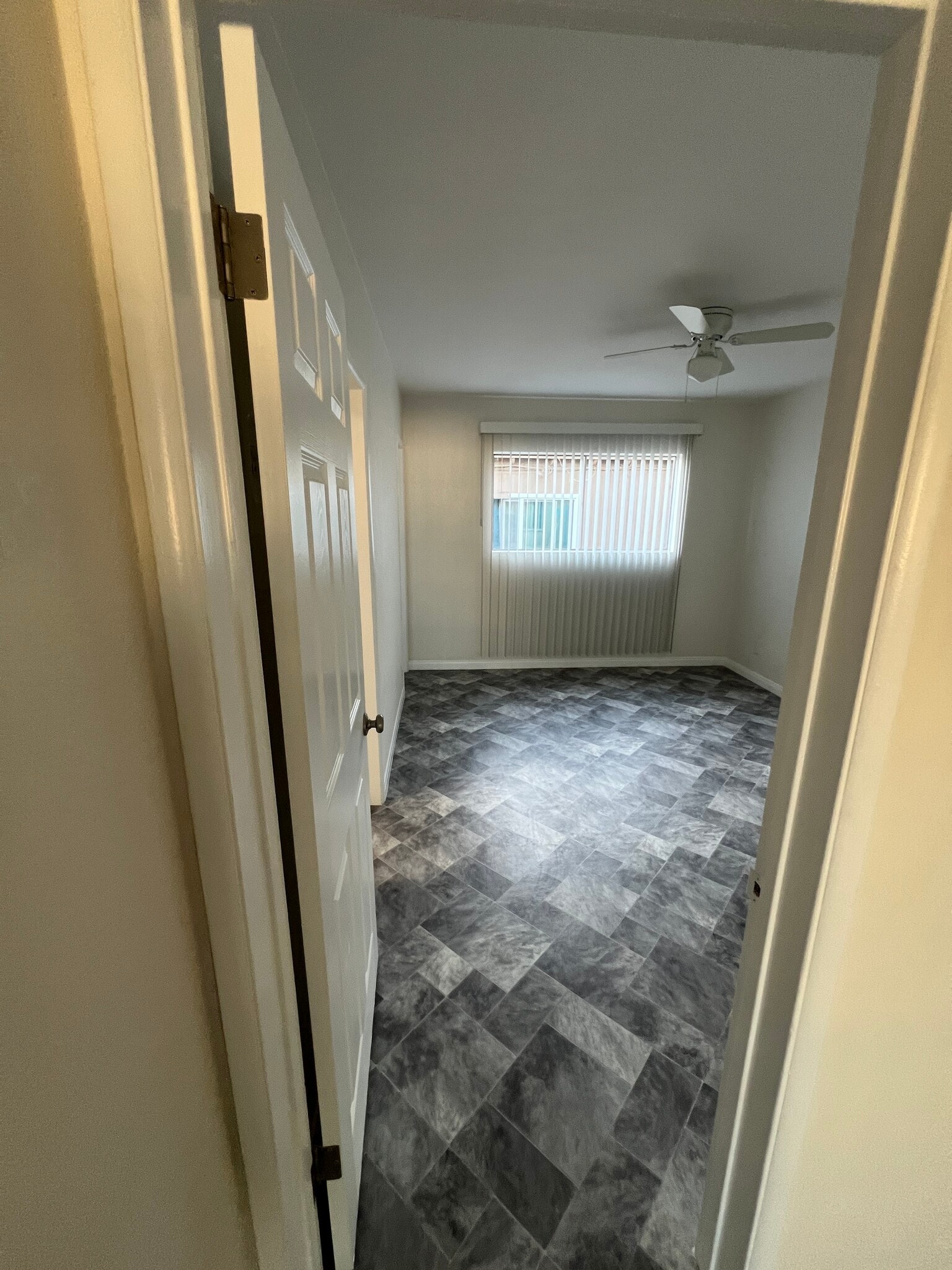 Building Photo - 2324 E Commonwealth Ave