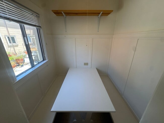 Building Photo - 3818 Opal St