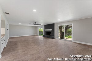 Building Photo - 14115 Moss Farm St