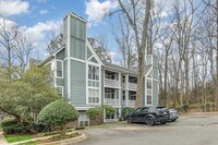 Building Photo - 2512 Cranbrook Ln