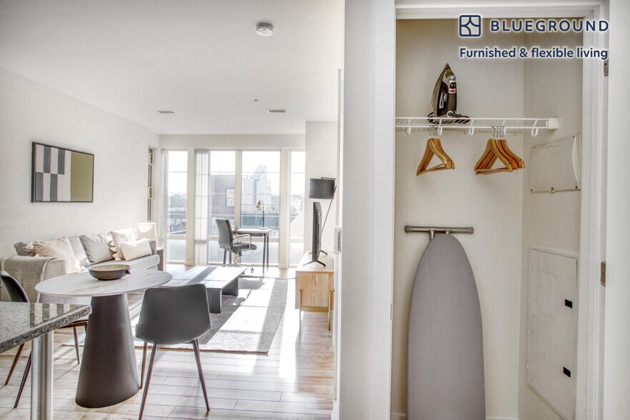 Building Photo - 360 H St NE