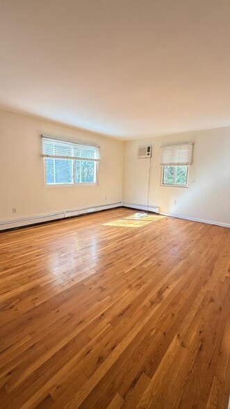 Building Photo - 68 Washington Ave N