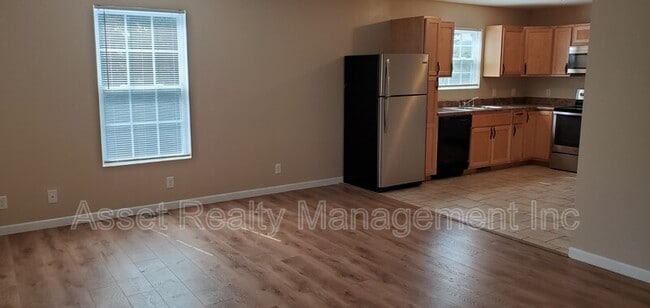 Building Photo - 302 Joel Rd