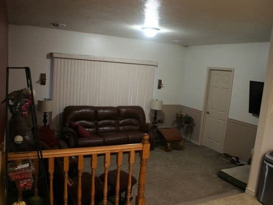 Building Photo - 43 W 215 N