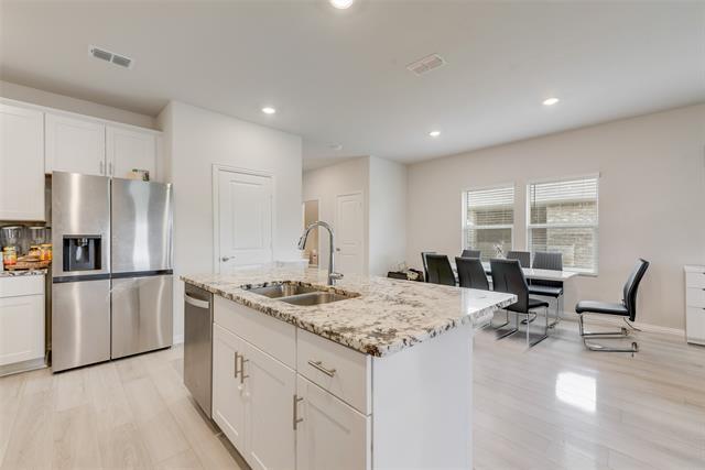 Building Photo - 808 Seagram Trl