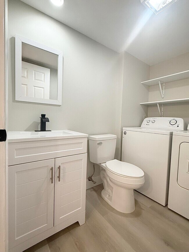 Building Photo - 205 Charter Way