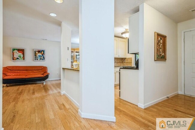 Building Photo - 67 Carriage Pl