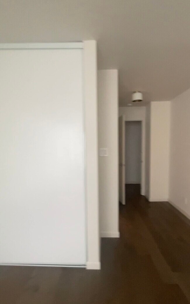 Building Photo - 1885 Pacific Ave