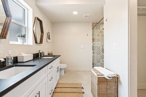 Building Photo - 1951 S 1700 E