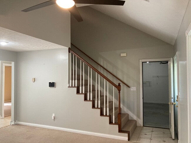 Building Photo - 121 Chevy Chase Pl
