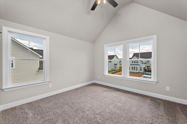Building Photo - 2987 Rosewood Dr