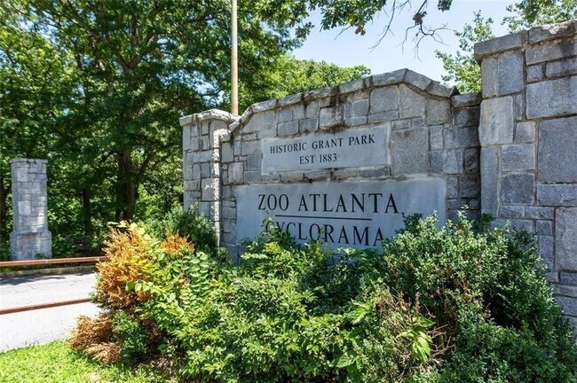 Building Photo - 396 Pratt Dr SE