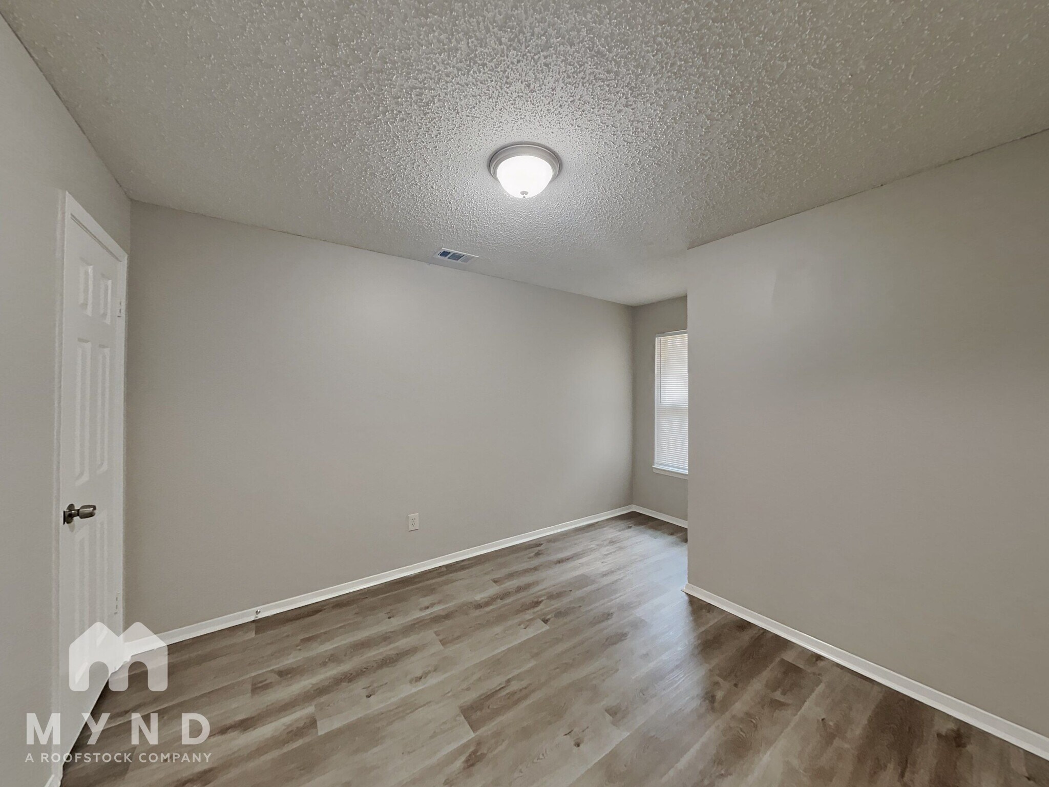 Building Photo - 4574 Summer Creek Cove