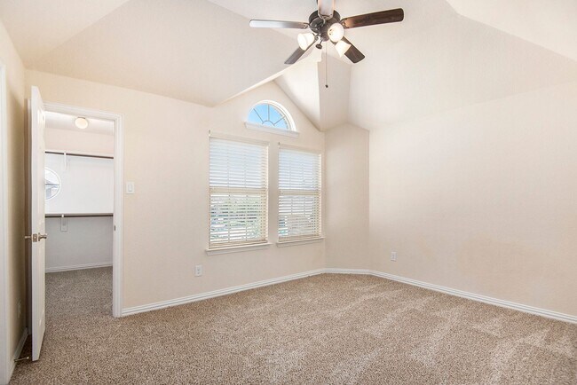 Building Photo - Discover your dream rental in Fort Worth, TX!