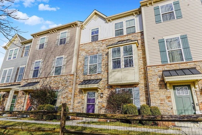 Building Photo - 606 Bayside Ct