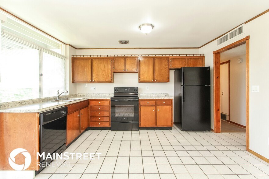 Building Photo - 8411 E Colette St