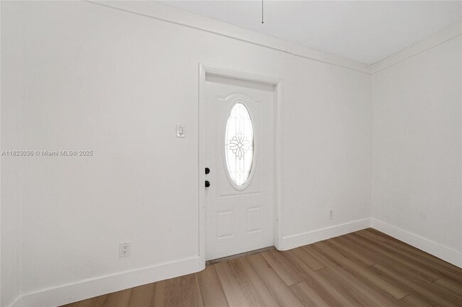 Building Photo - 2530 NW 26th Ave