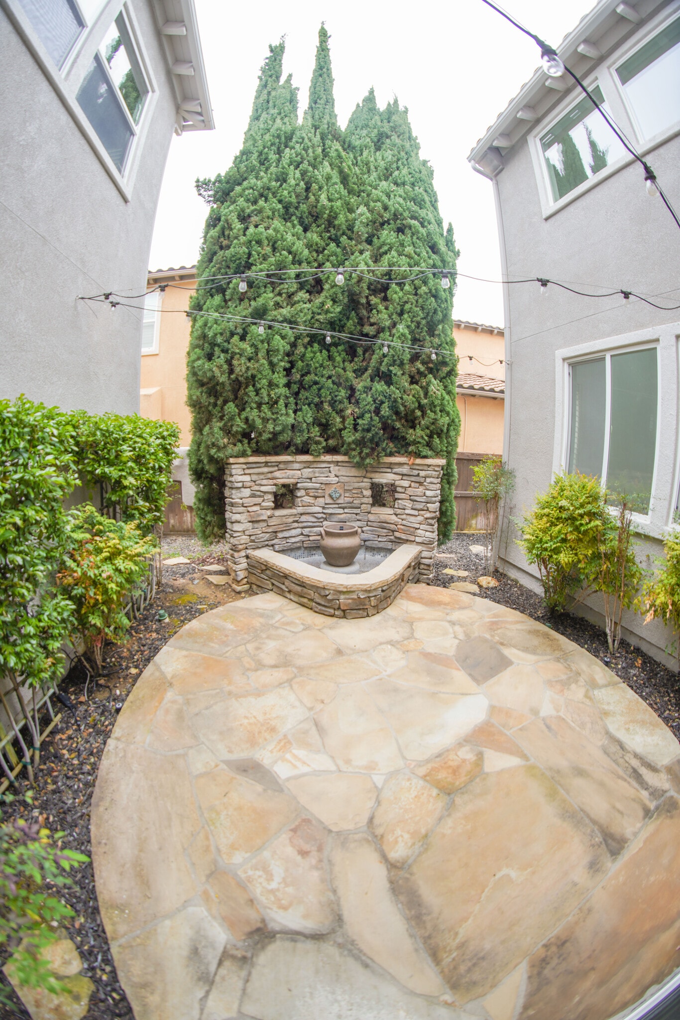 outdoor fountain, sitting area - 1882 Shadetree Dr