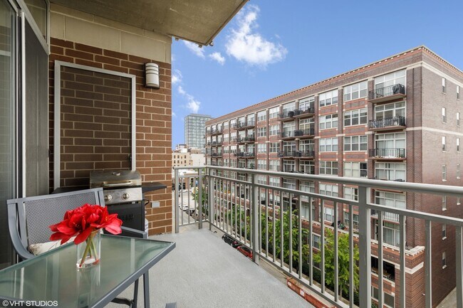 Building Photo - 111 S Morgan St